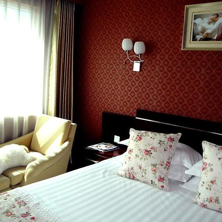 Overseas Chinese International Hotel Циндао Экстерьер фото