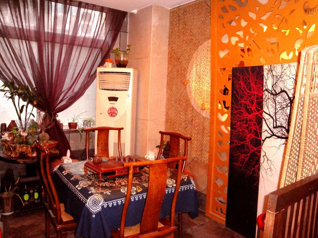 Overseas Chinese International Hotel Циндао Экстерьер фото